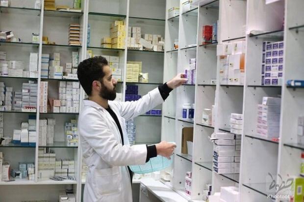 سخنگوی کمیسیون بهداشت و درمان مجلس، با عنوان این مطلب که دولت در جنگ دارو شکست خورده است، از فرصت ۲۰ روزه به سازمان غذا و دارو برای ارائه گزارش از وضعیت انبارها و نگهداری دارو خبر داد.