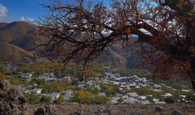 روستای شمشیر یکی از روستاهای زیبای منطقه اورامانات در دامنه رشته کوه زاگرس و دامنه کوهستان شاهو قرار دارد.