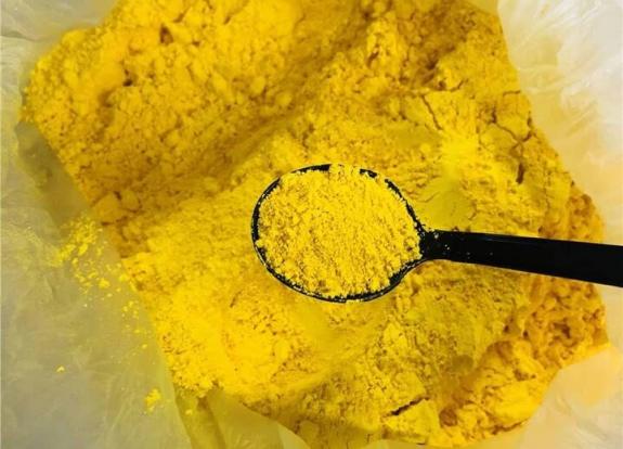 مدیرکل فرآورده‌های غذایی و آشامیدنی سازمان غذا و دارو، نسبت به عوارض احتمالی رنگ مصنوعی تارترازین، از جمله بروز حساسیت و تشدید بیش‌فعالی در کودکان هشدار داد.