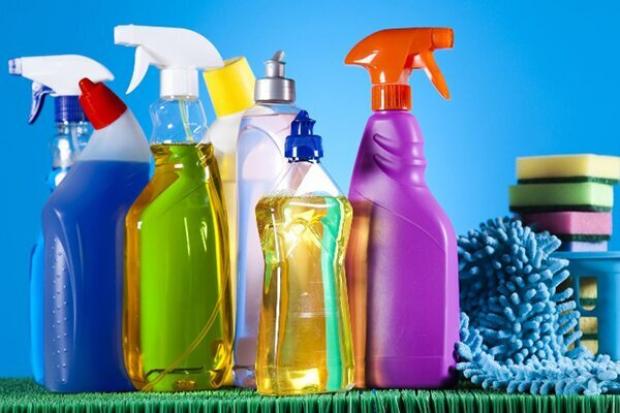 ترکیب کردن شوینده‌های خانگی خطرناک است