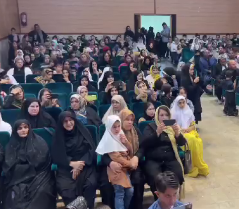 طی مراسمی از قرآن آموزان مؤسسه قرآنی آوای ایمان در پیرانشهر تجلیل شد.