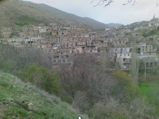 گفت و گوی اختصاصی زنان بیدار با یک بانوی کشاورز کارآفرین کردستانی