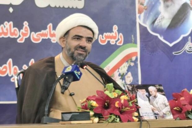 سنندج- رئیس عقیدتی سیاسی نیروی انتظامی کردستان، دین‌مداری، خدمتگزاری و تأمین امنیت مردم را سه شاخصه اصلی پلیس در تراز انقلاب اسلامی عنوان کرد.