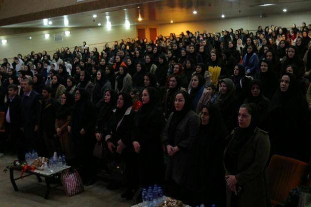 جشن بزرگ مادرانه در بوکان برگزار شد