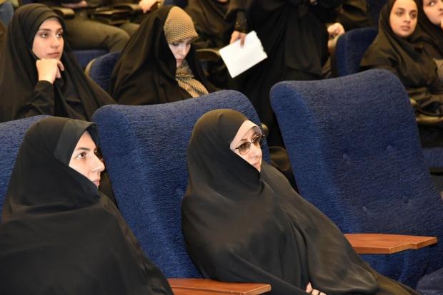 مدیرکل دفتر امور بانوان و خانواده استانداری چهارمحال و بختیاری از تمدید مهلت ثبت‌نام در نخستین همایش زنان تاثرگذار استان تا ۱۳ دی‌ماه خبر داد.