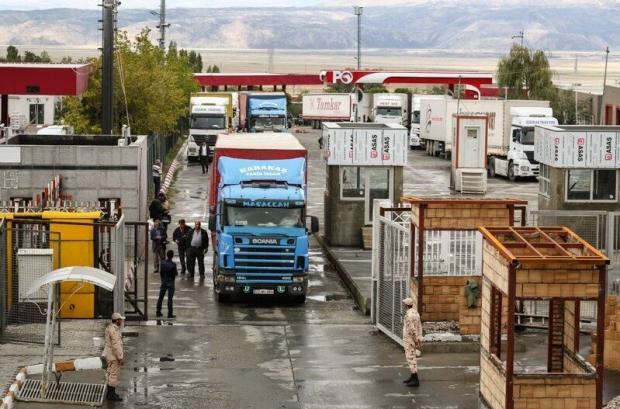 رشد ۳۰ تا ۷۰ درصدی تردد ناوگان مسافری و باری در پایانه مرزی بازرگان