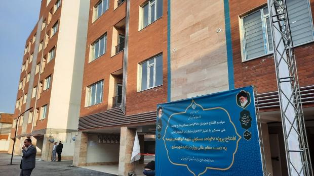 بهره برداری از ۴۹۸۰ واحد مسکن نهضت ملی در آذربایجان غربی با حضور وزیر راه شهرسازی